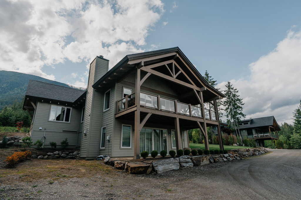 Hamill Creek’s Appledale plan blends timeless design with efficient living in a small timber frame home.